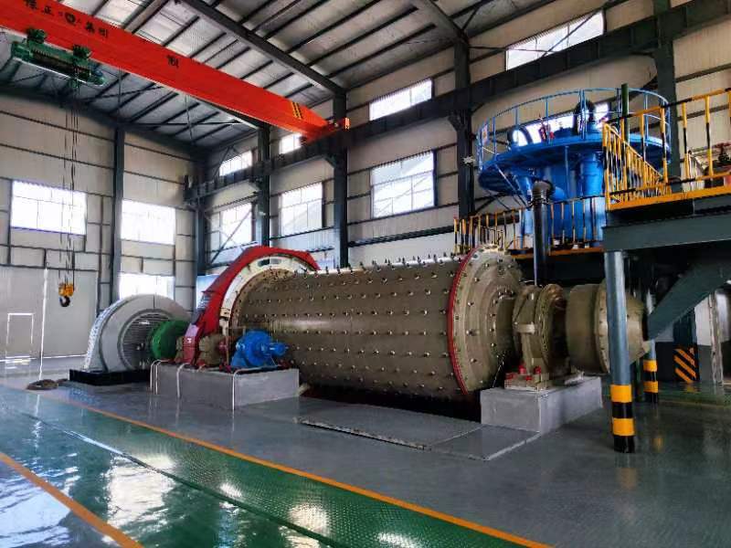 QINGDAO QINGZHONG SERVICE PROJEK KONEKTRUKSI JENIS KONEKTOR ZHOYOYAN XINDOYAN XINDONGHUGHER 2,000-TON Saben